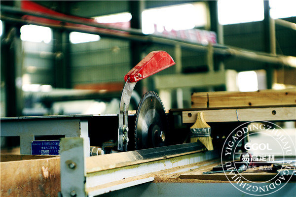 品牌定制衣柜有哪些優(yōu)勢?