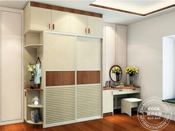 開一家衣柜加盟店應該怎樣做?