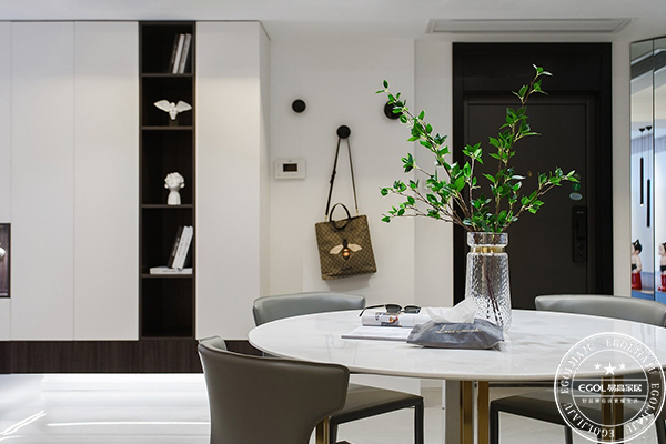 定制家具店怎么能在競爭激烈的市場上突圍?