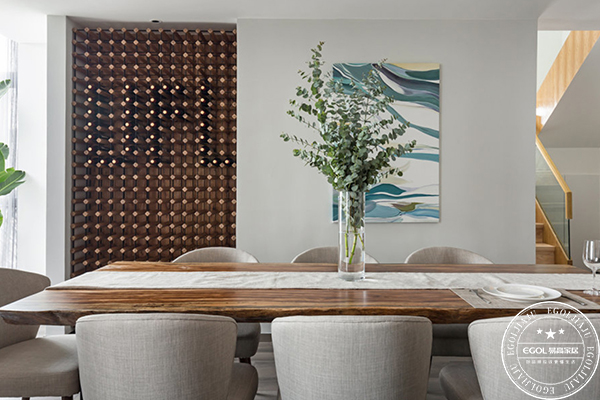 和成品家具相比定制家具有哪些優勢?