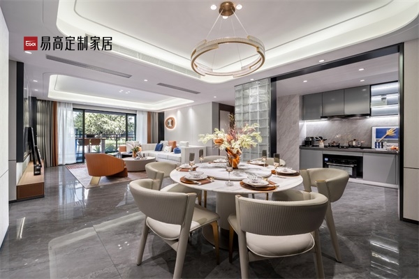 在定制家具的過程中，應(yīng)該注重哪些方面？